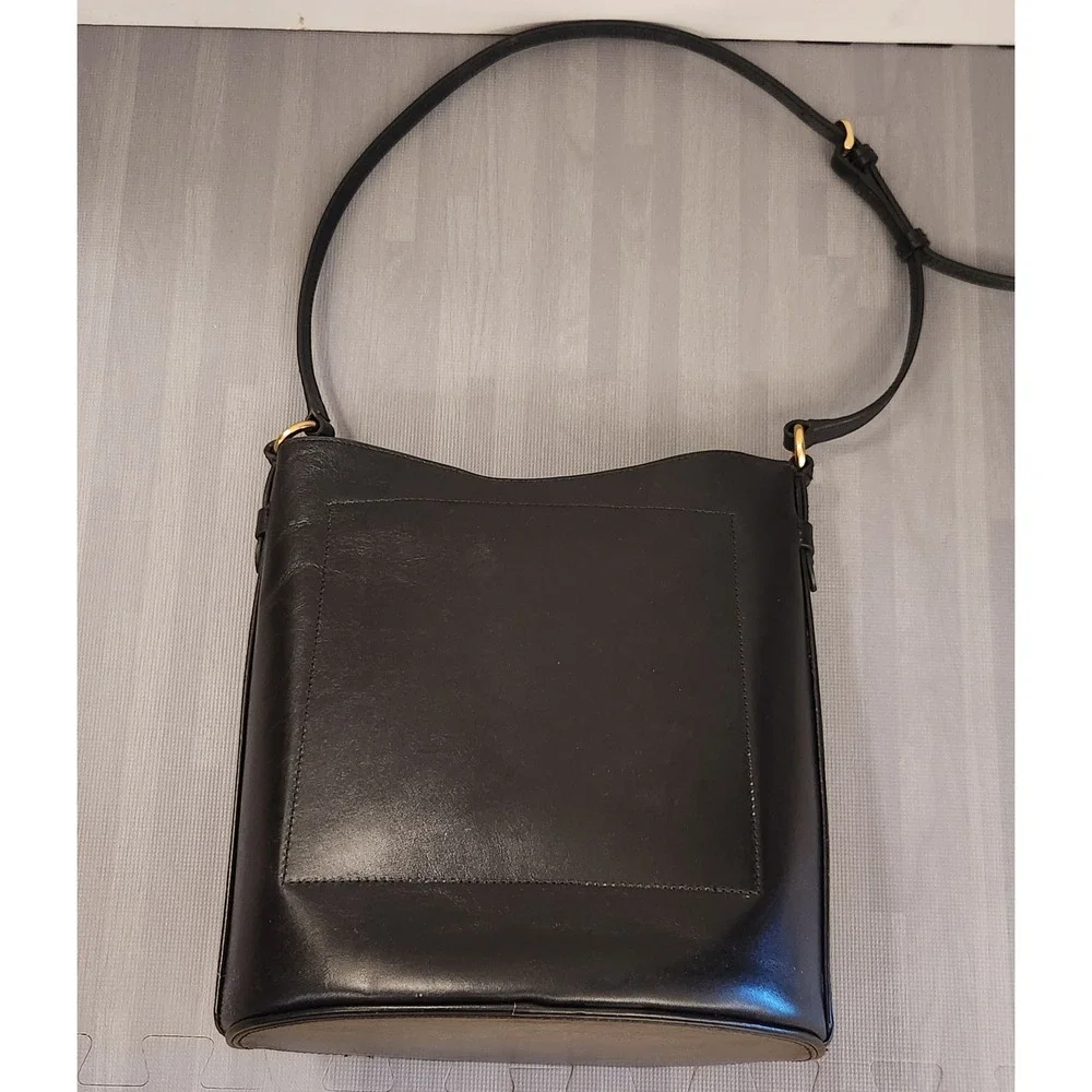 Banana Republic Black Leather Bucket Bag Crossbody Gold Hardware Adjustable